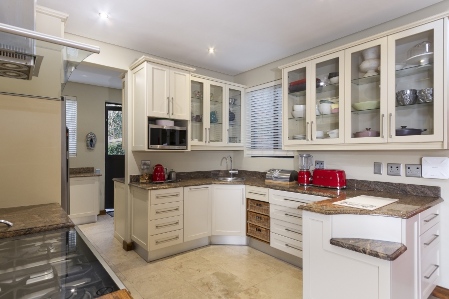 To Let 4 Bedroom Property for Rent in Boskloof Eco Estate Western Cape